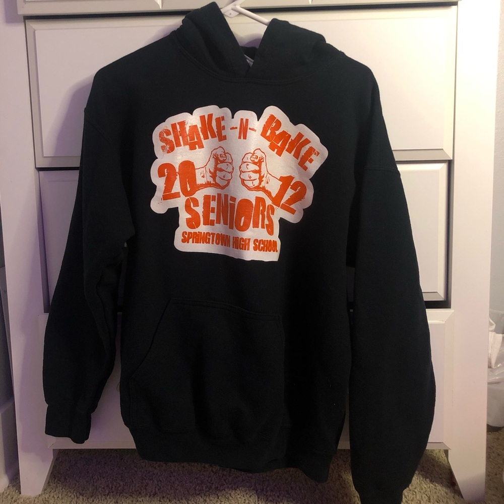 shake n bake seniors black hoodie